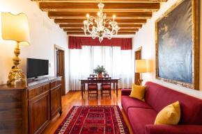 Отель Palazzo Schiavoni Suite-Apartments  Венеция